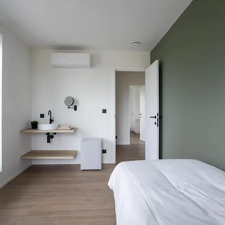 Nieuw - De Grenspaal West 6p 5 Min Maastricht - Sauna - Laadpaal * Riemst